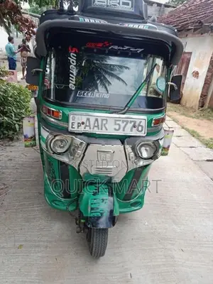Bajaj RE 2016