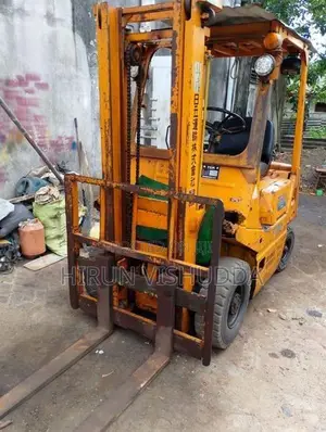 CAT TCM Forklift