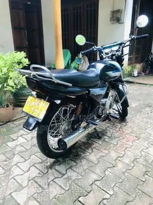 Bajaj CT100 2010