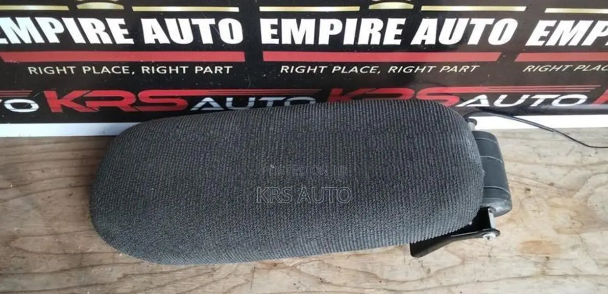 Nissan Sylphy Arm Rest