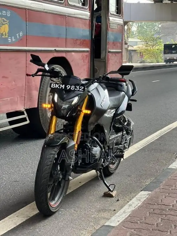 Hero Hunk 160R 2026