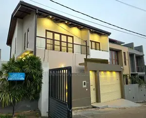 Mordern Two Storied House For Sale - Piliyandala