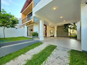 Ultra Mordern Super Quality 2 Storied House - Piliyandala