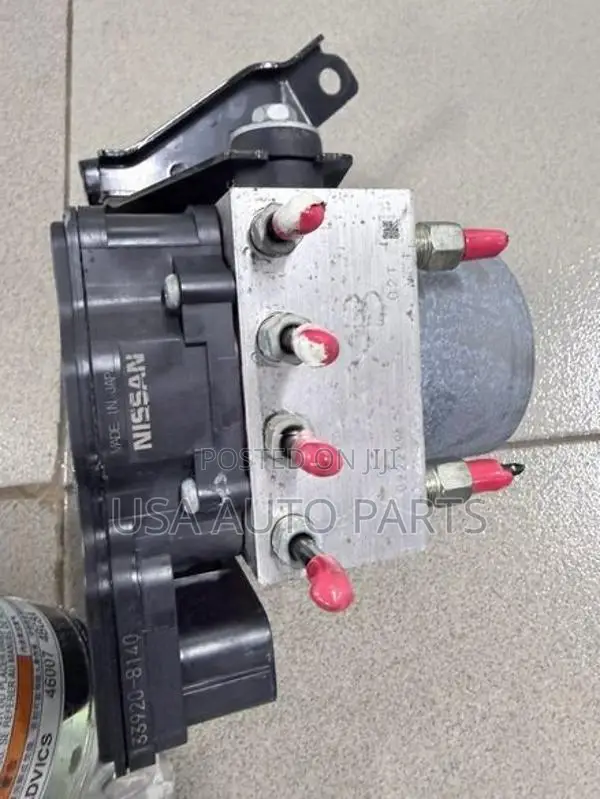 Nissan X Trail HNT32 XB ABS Unit