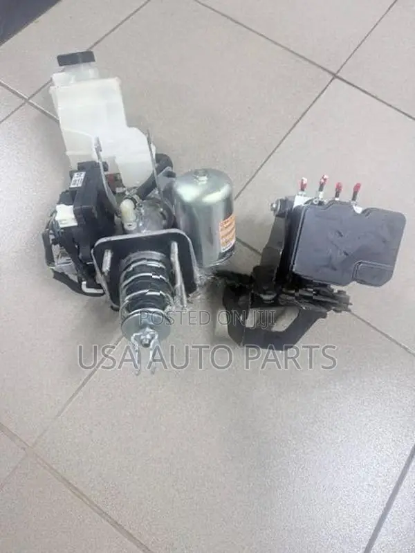 Nissan X Trail HNT32 XB ABS Unit