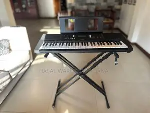 Yamaha PSR-E373