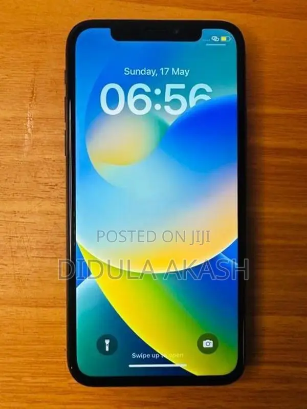 Apple iPhone X (Used)