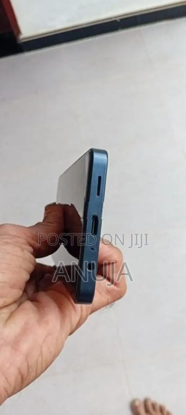 Samsung Galaxy A06 (Used)