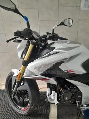 Bajaj Pulsar N160 Premium 2026