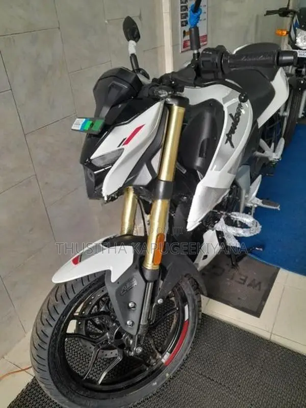 Bajaj Pulsar N160 Premium 2026