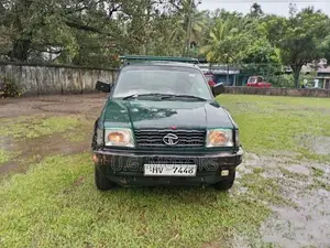 Tata Xenon RX 2005