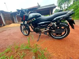 Bajaj Pulsar 180 2006