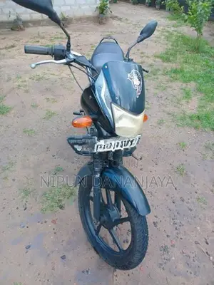 Bajaj Platina 2017