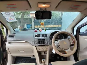 Suzuki Ertiga LXI 2013