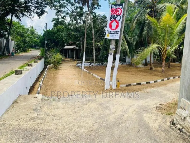 Residential Land Habarakada