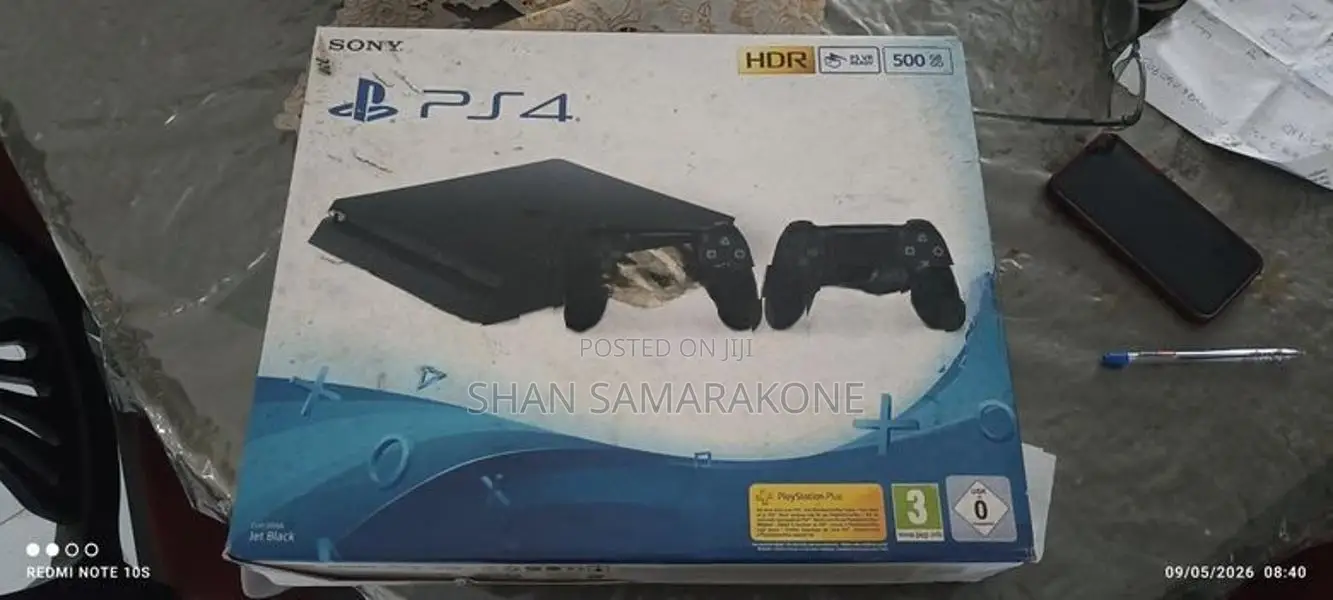 Sony PlayStation 4 (PS4) Slim