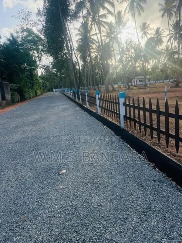 Main Road Facing Residential Land for Sale P1 Mellawagedara