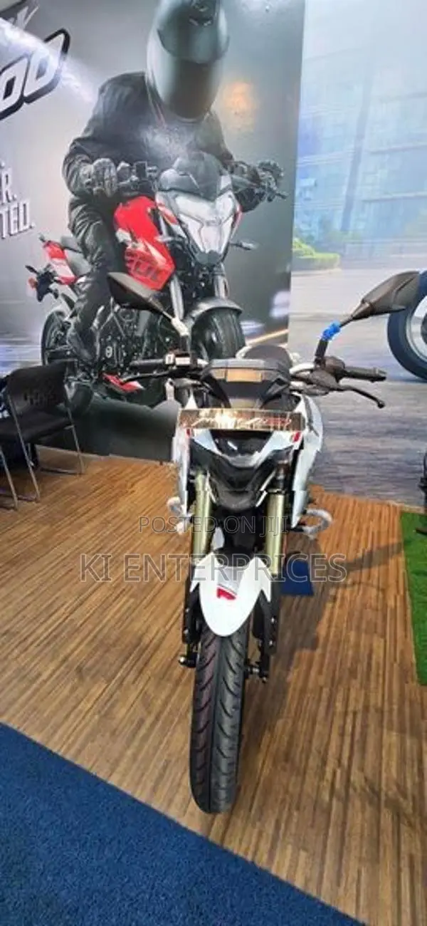 Bajaj Pulsar N160 Premium 2026