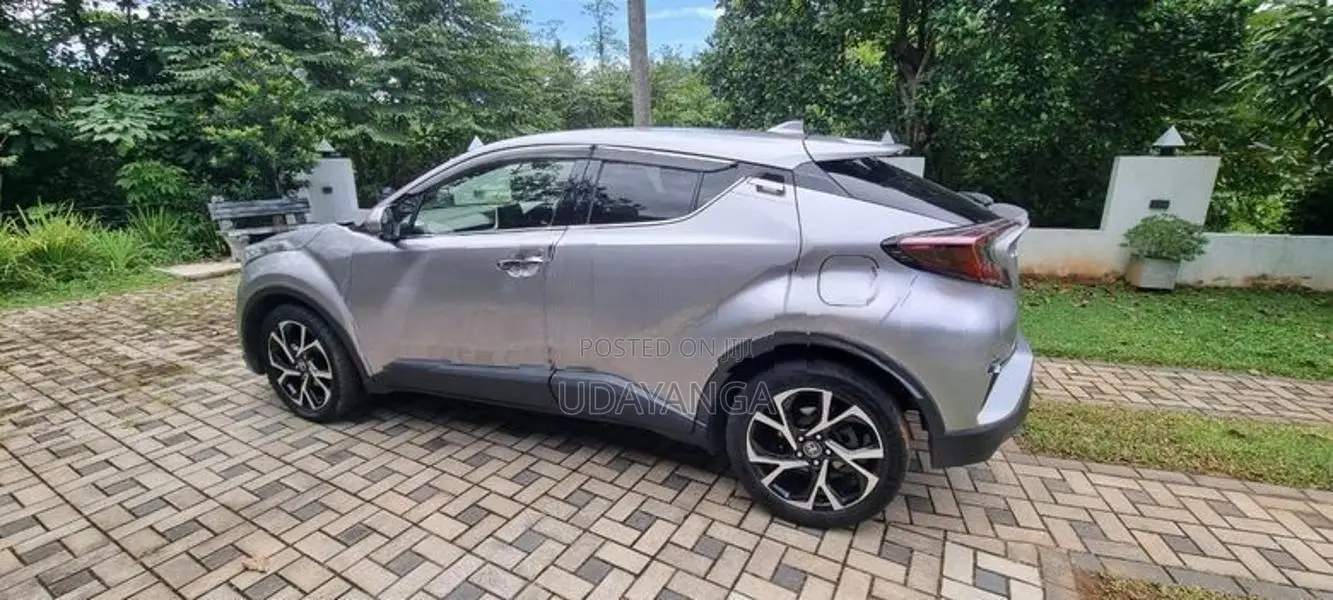 Toyota CHR NGX 50 2018
