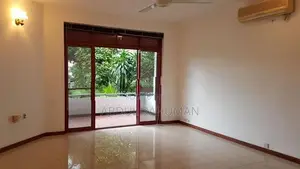Luxury Modern 2 Storey House in Battaramulle