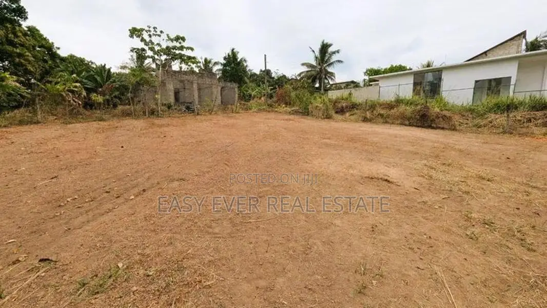 Land for sale in Nittambuwa