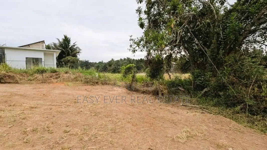 Land for sale in Nittambuwa