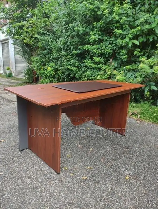 Director Office Table PKWT010