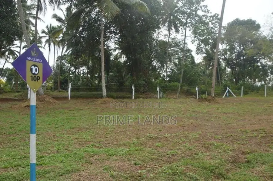 මොරටුව නගරය ආසන්නයේන් වටිනා ඉඩමක්