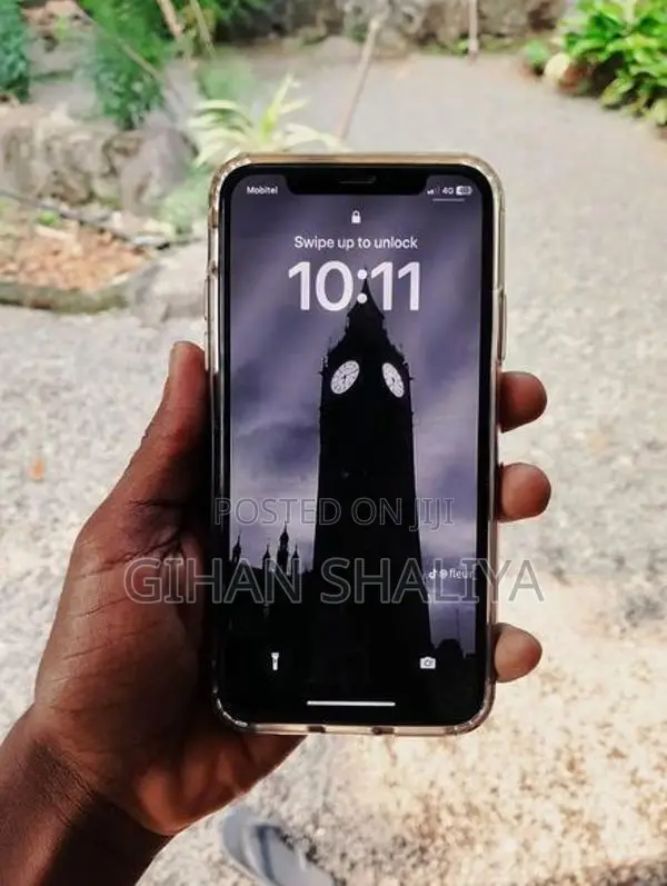 Apple iPhone X (Used)