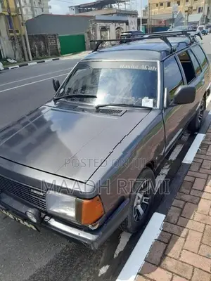 Mazda Familia 1984