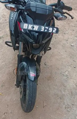 Bajaj Pulsar N160 2025