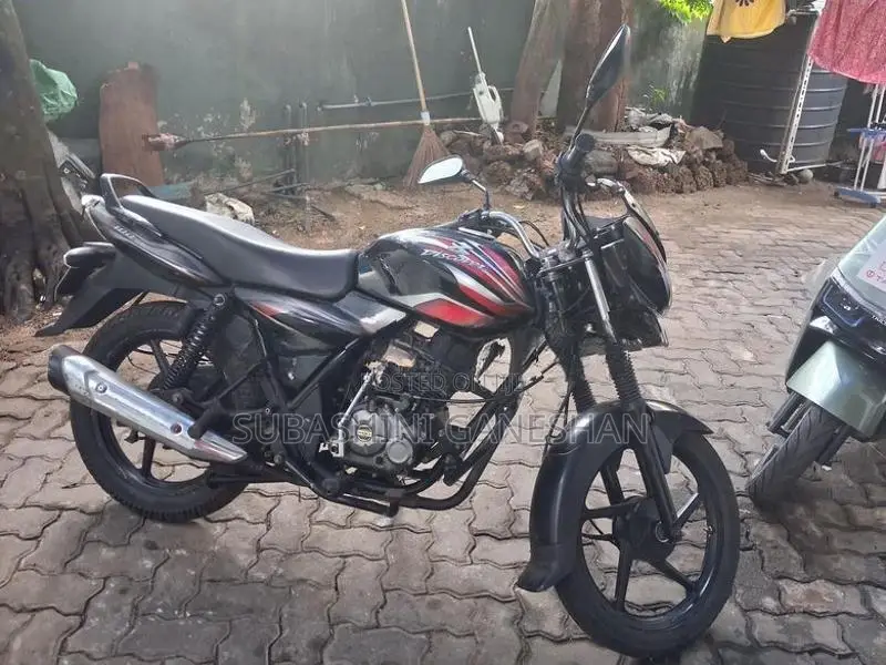 Bajaj Discover 2014