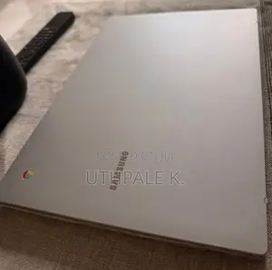 Samsung Galaxy Chromebook Go