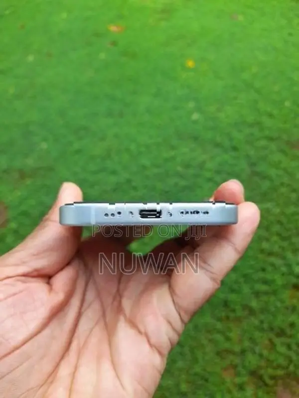 Apple iPhone 15 128GB (Used)