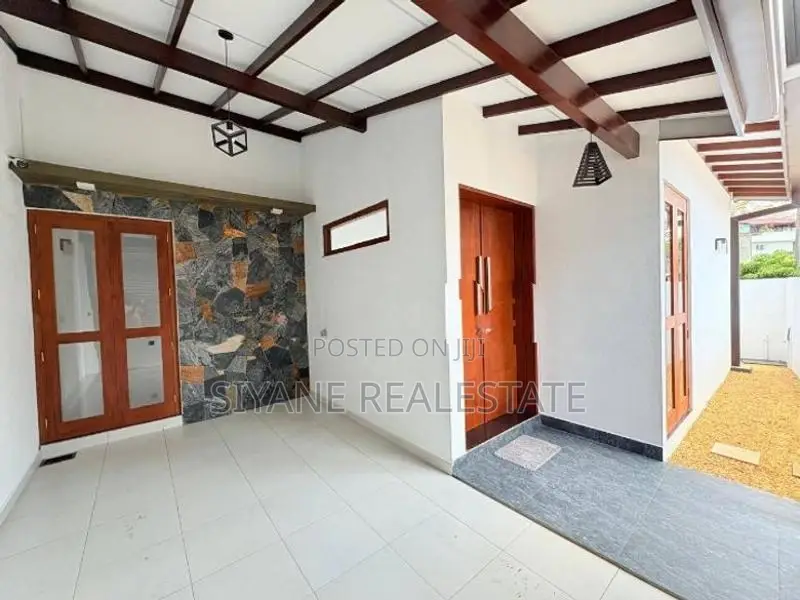 Super Brand New House for Sale Athurugiriya