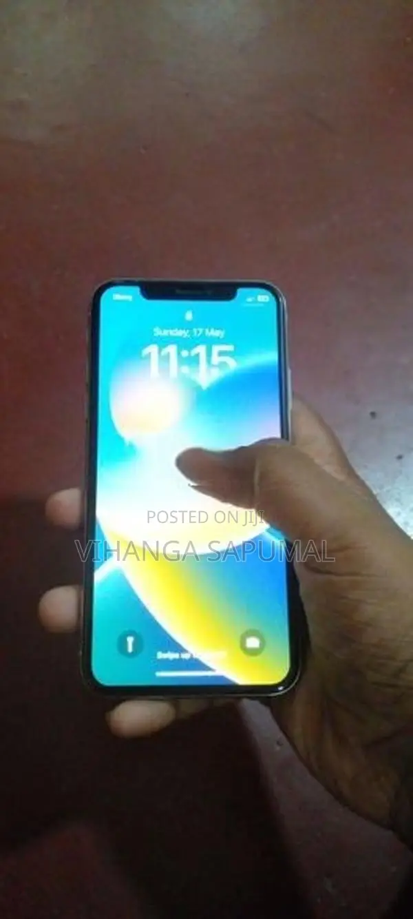Apple iPhone X (Used)