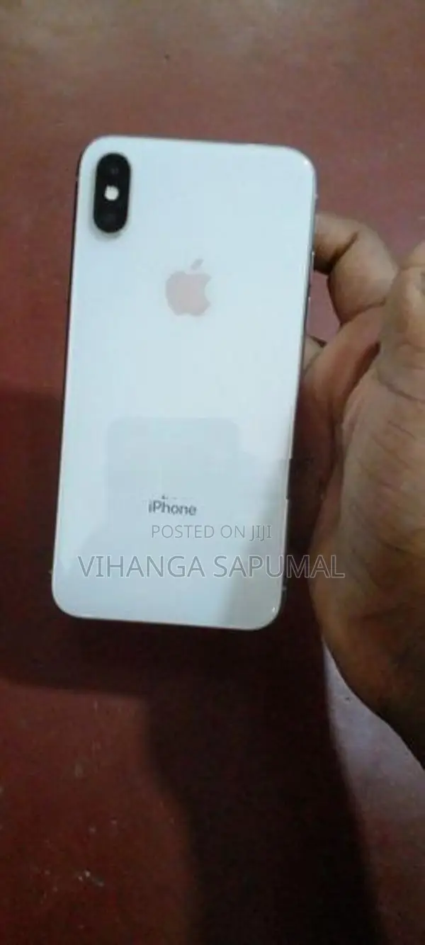 Apple iPhone X (Used)