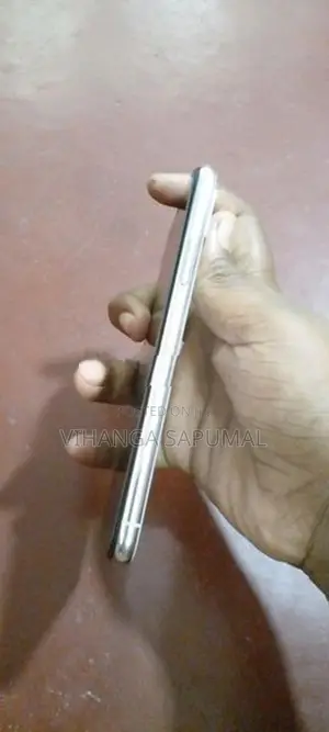 Apple iPhone X (Used)