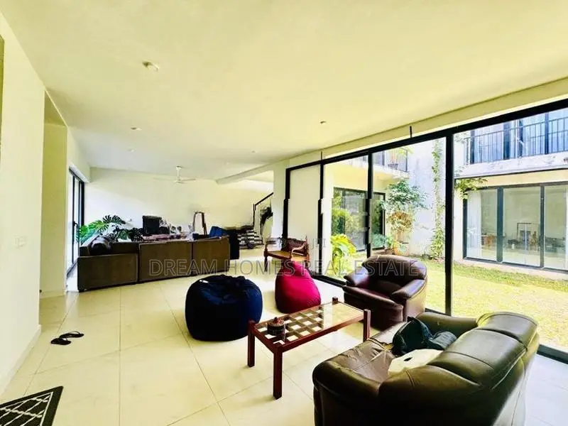 Modern Architect-Designed House for Sale in Rajagiriya