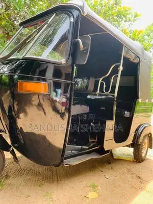 Bajaj RE 1995