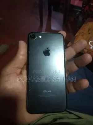Apple iPhone 7 (Used)