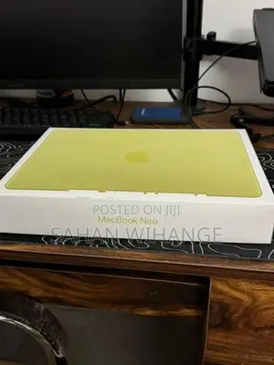 Apple MacBook Neo Citrus