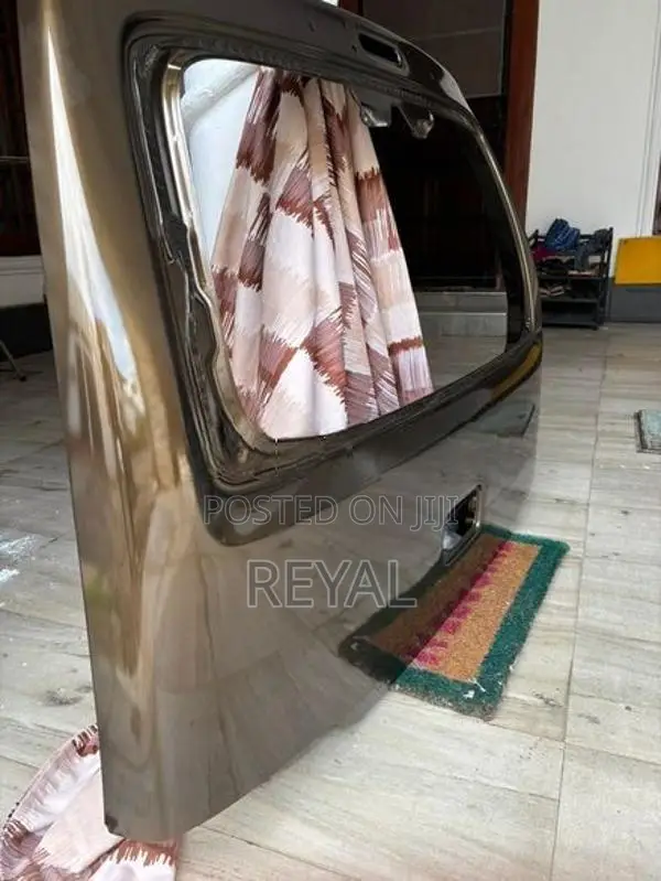 Suzuki Wagon R Stingray Dicky Door