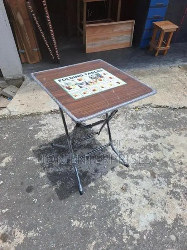 Folding Tables 2×2