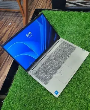 Lenovo i5 11th Gen 2.40GHZ 8GB RAM 256GB NVME Fingerprint Keyboard