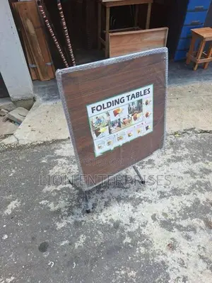 Folding Tables 2×2