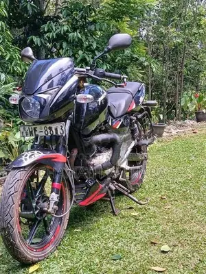Bajaj Pulsar 180 2011