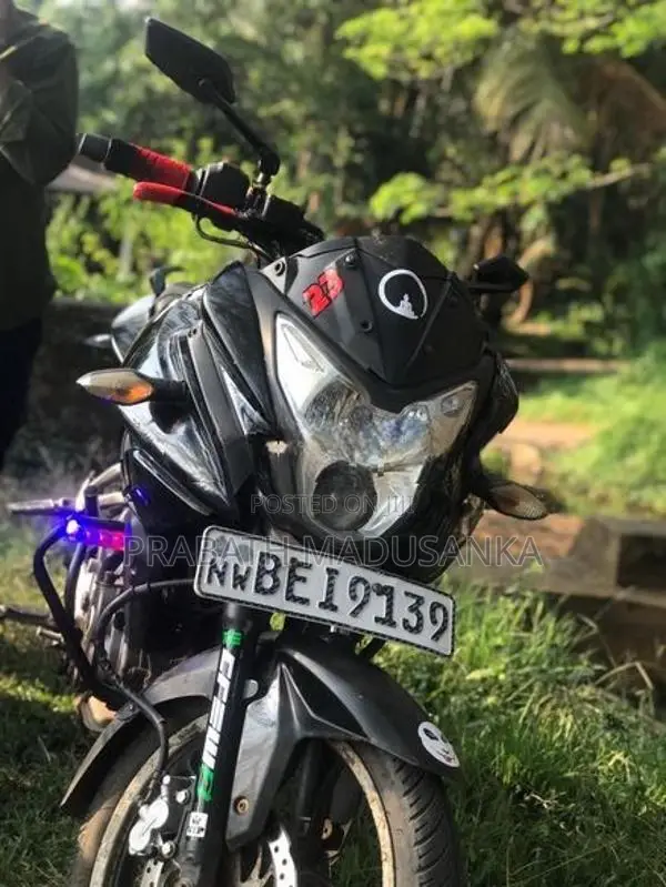 Bajaj Pulsar AS 150 2015