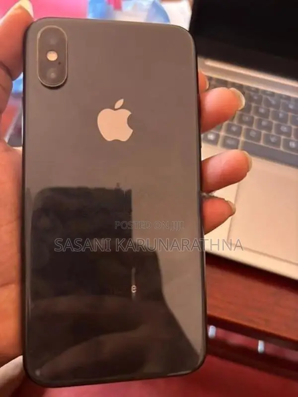 Apple iPhone XS 256GB (Used)