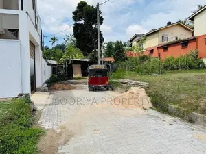 Commercial Land for Sale in Piliyandala